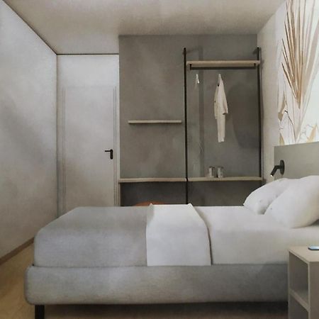 New Garden Hotel Torbole Sul Garda Luaran gambar