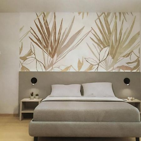 New Garden Hotel Torbole Sul Garda Luaran gambar