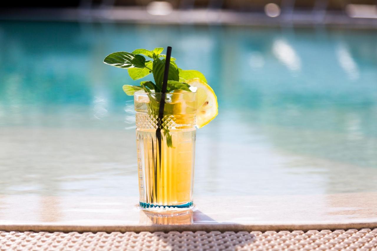 New Garden Hotel Torbole Sul Garda Luaran gambar