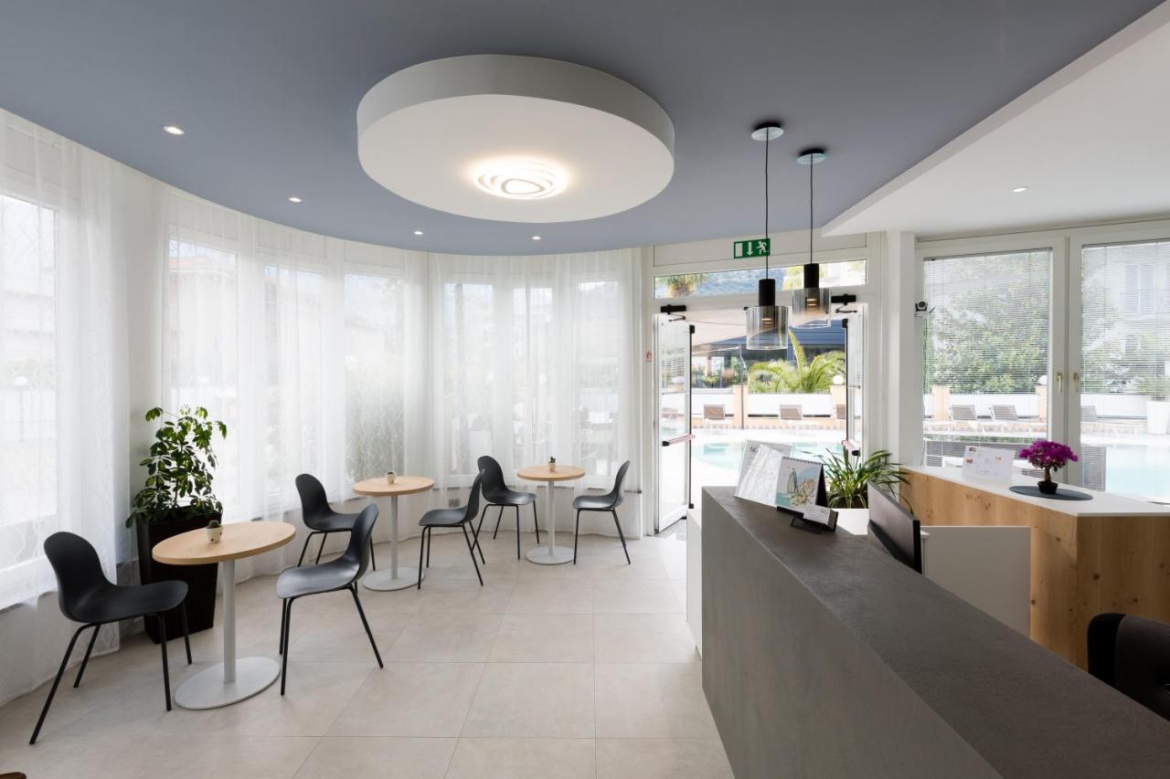 New Garden Hotel Torbole Sul Garda Luaran gambar