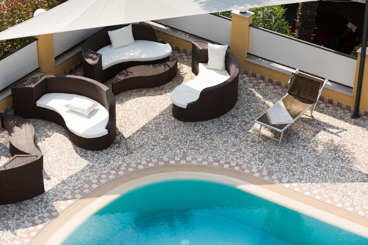 New Garden Hotel Torbole Sul Garda Luaran gambar