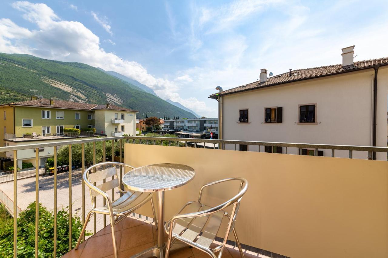 New Garden Hotel Torbole Sul Garda Luaran gambar