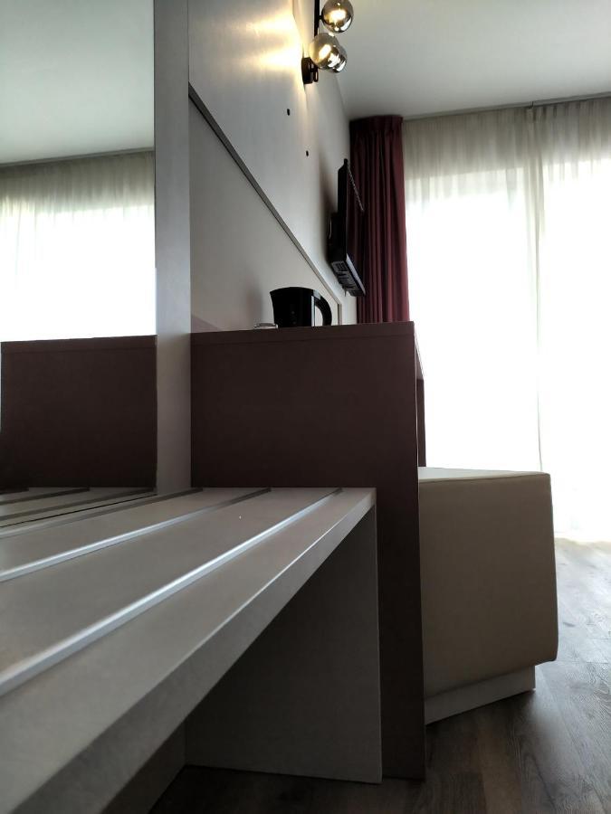 New Garden Hotel Torbole Sul Garda Luaran gambar