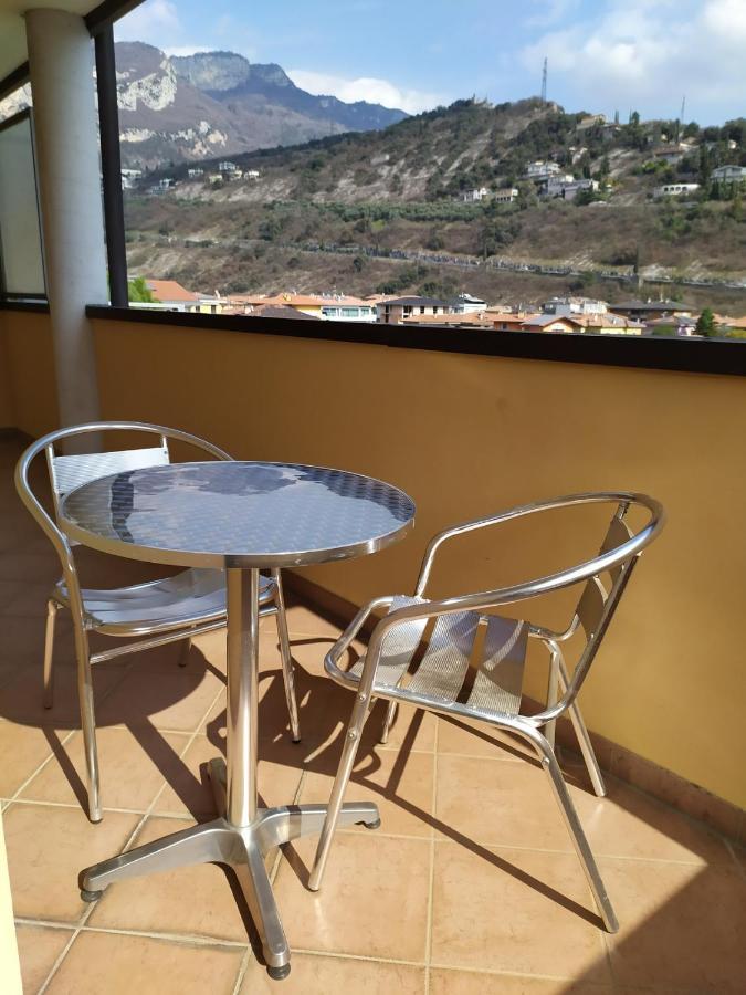 New Garden Hotel Torbole Sul Garda Luaran gambar