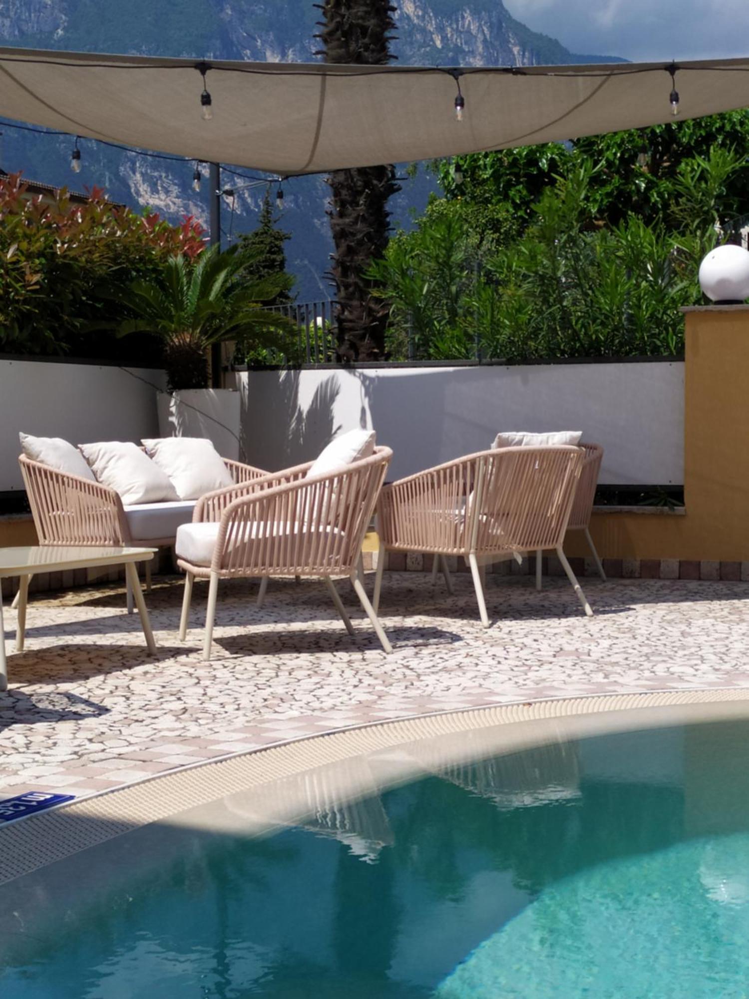 New Garden Hotel Torbole Sul Garda Luaran gambar